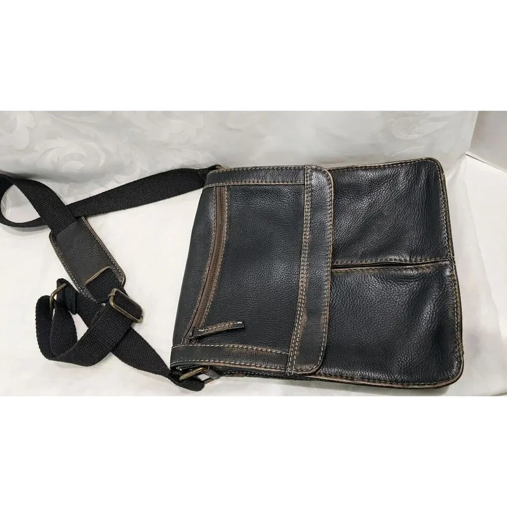 NOS Vintage Black Rivet Large Leather Man Crossbody Cowhide Distressed Brown Bag